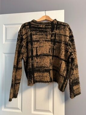 Zara Textured Abstract Knit Sweater - Tan & Black